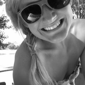 Meet your Posher, Devyn